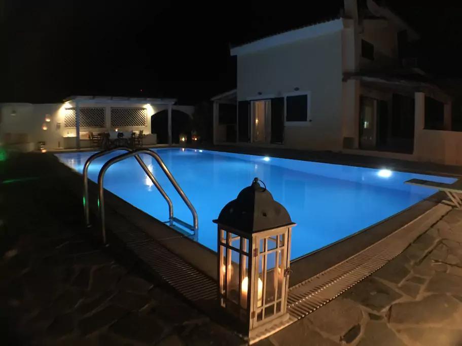 Villa Costa Hydra Plépi Buitenkant foto